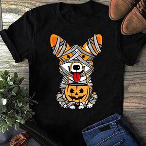 Cute Halloween Mummy Dog Graphic T-Shirt – Funny Corgi Pumpkin Trick or Treat